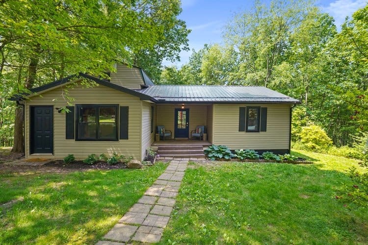 Welcome to The Woodlands at Hocking Hills- Notestone Cabin!